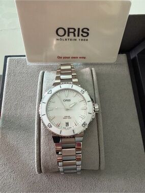 Oris Aquis Men's Stainless Steel Watch — White Dial